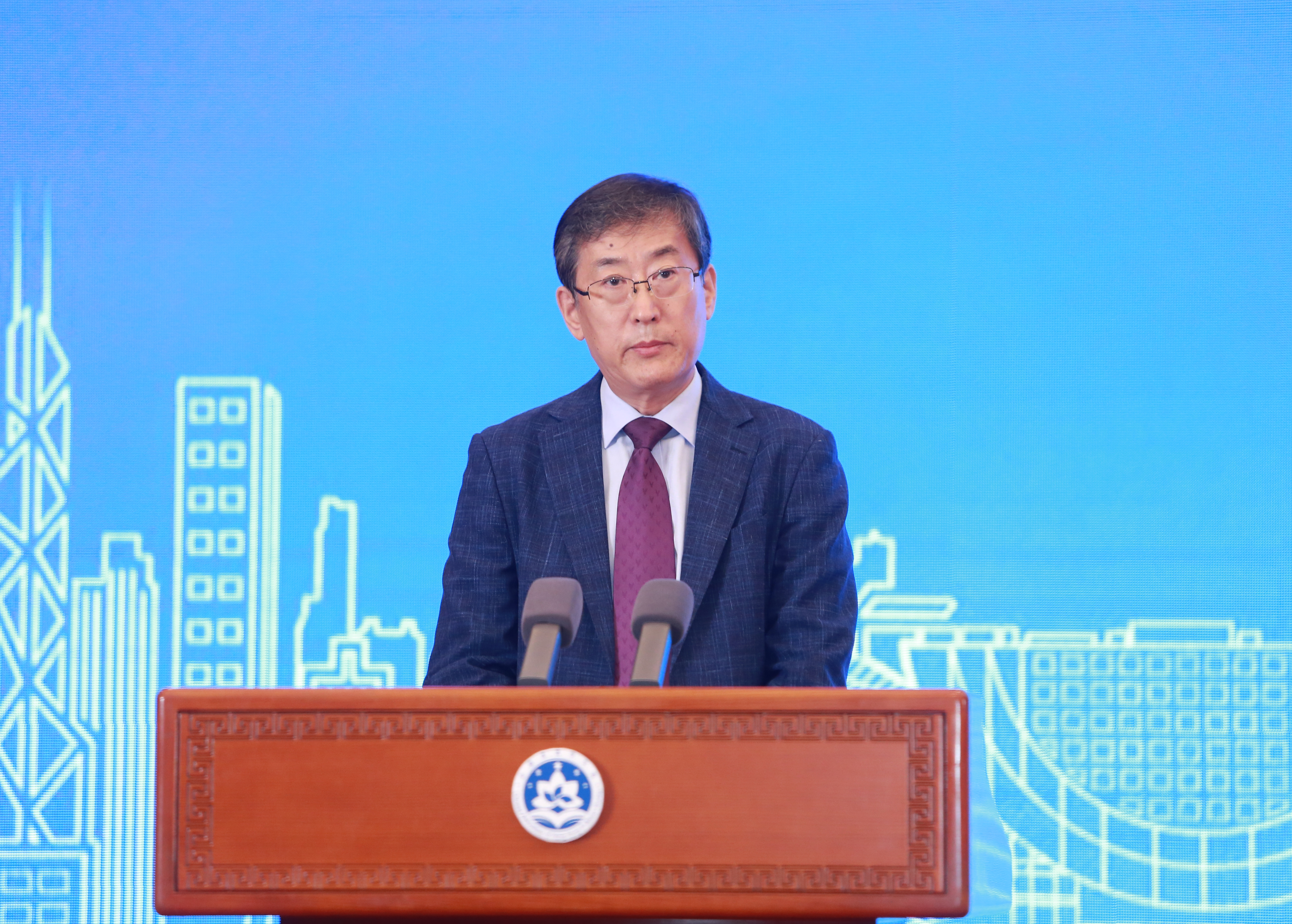 1662515034542028986.jpg 韩大元.jpg
